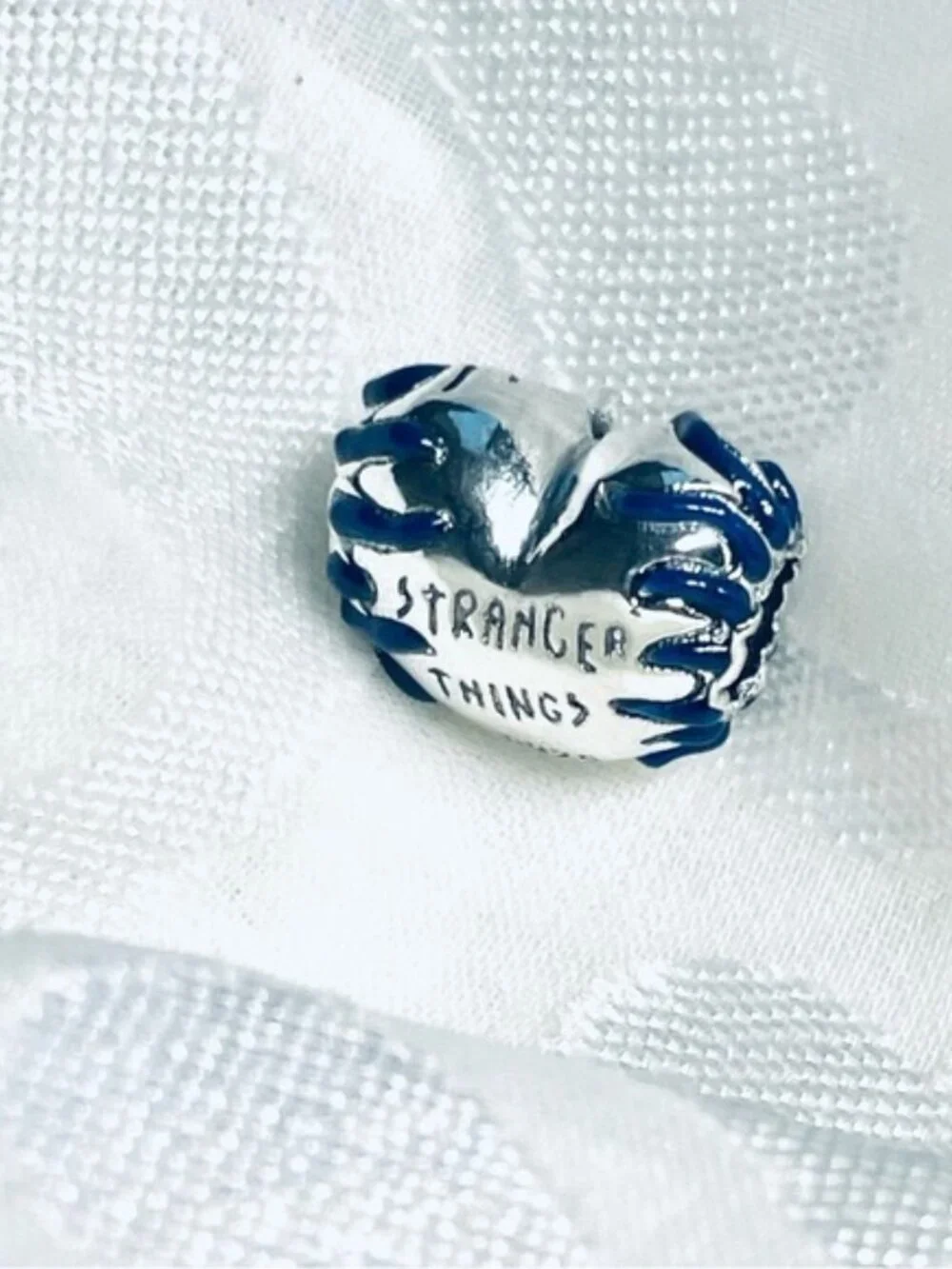 💖✨ NEW Stranger Things Glow Heart Charm – Upside Down 🌑 S925